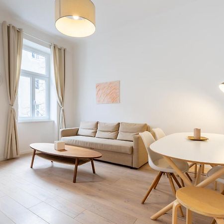 Modernes Apartment Im Charmanten Cottage Viertel Vienna Luaran gambar